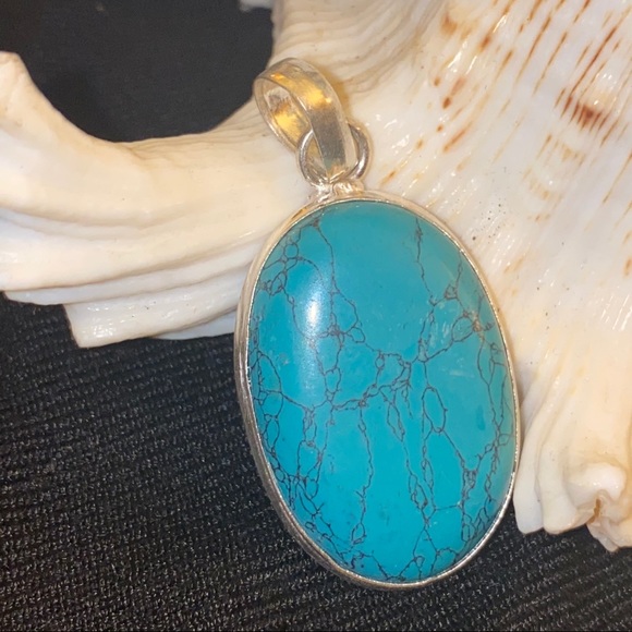 Jewelry - SALE 🐚 Tibetan Turquoise handmade pendant